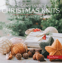 Load image into Gallery viewer, SCANDINAVIAN STYLE CHRISTMAS KNITS (TRAFALGAR SQUARE) (PB)
